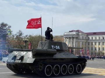Вдохновение Победы: в Москве прошел 1-й Парад электрического транспорта, посвященный 80-летию Великой Победы.